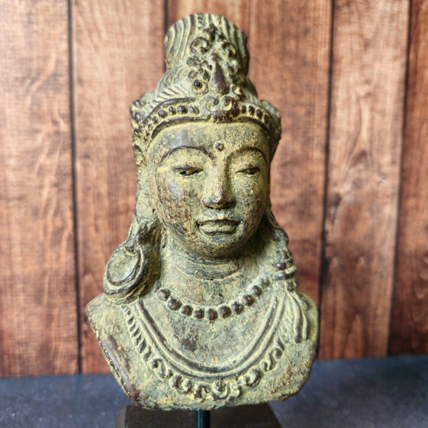 Gros plan sur La Princesse Java Porte bonheur - Gris