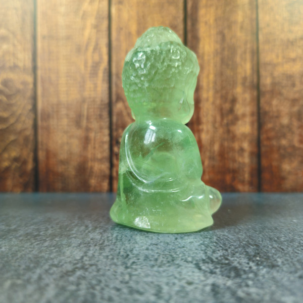 Bouddha en Fluorine Verte – Statuette naturelle de paix et de protection