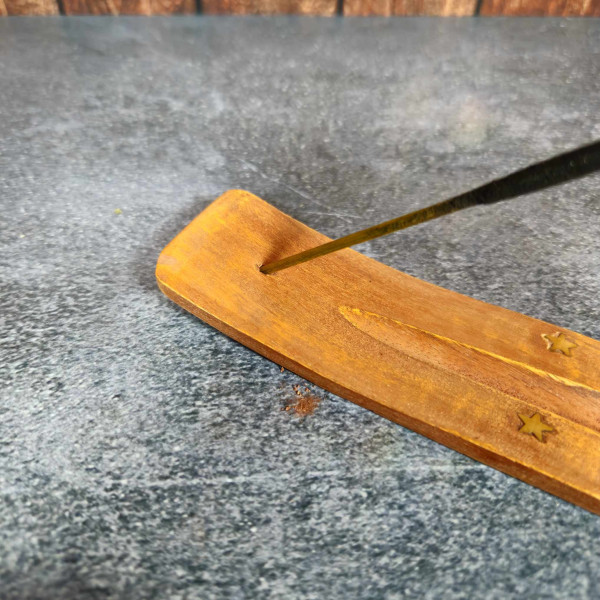 Porte-encens en bois de manguier avec symbole de la paix en laiton