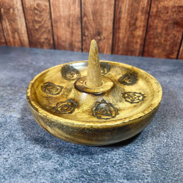 Porte-encens en bois avec symboles des 7 chakras et support pour cônes
