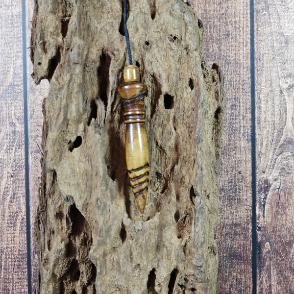 Pendule Thot en Padouk – Divination & Énergie Positif