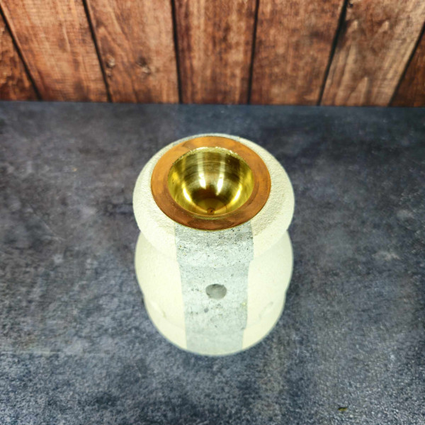 Brûle-parfum en grès beige et gris aux formes arrondies