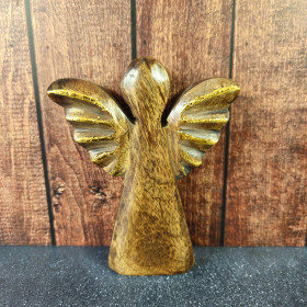 Ange en bois de manguier brun