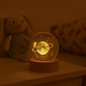 Veilleuse Saturne dans une chambre