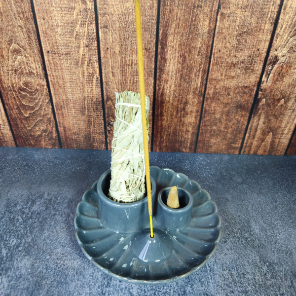 Support encens 4 en 1 avec sauge blanche, encens bâton et cône, idéal pour purification énergétique et rituels