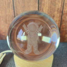 Veilleuse bébé astronaute en cristal – lampe LED douce pour rituel du coucher et ambiance apaisante