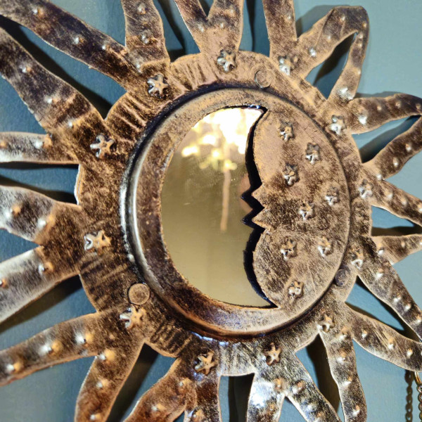 Carillon Indien Soleil et Lune : Harmonie Artisanale pour Votre Intérieur