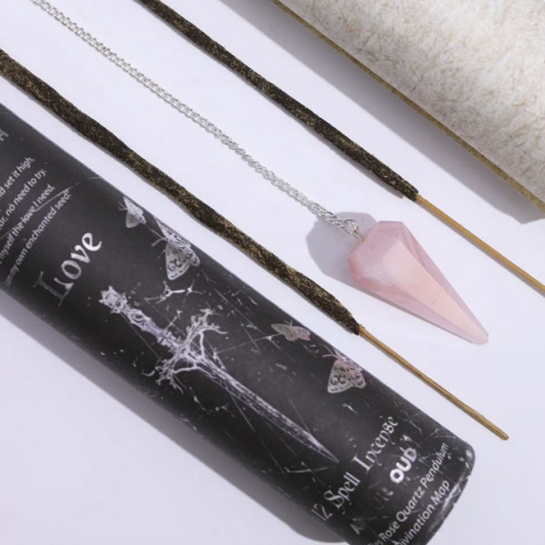 Coffret ésotérique amour avec encens rituel et pendule quartz rose pour attirer relation et harmonie