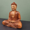 Bouddha en méditation en bois de suar sculpté à la main, vue de trois quarts, tourné vers la gauche