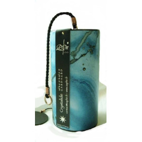 Détail du carillon Zaphir Crystalide bleu-vert, instrument artisanal français aux sonorités cristallines