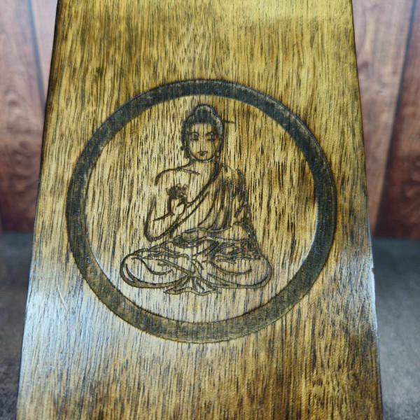 Support téléphone bois sculpté - Bouddha, paix et sérénité