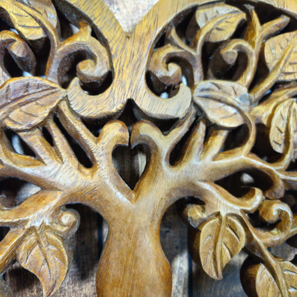 Décoration murale artisanale en bois : Cœur et Arbre de Vie indonésien