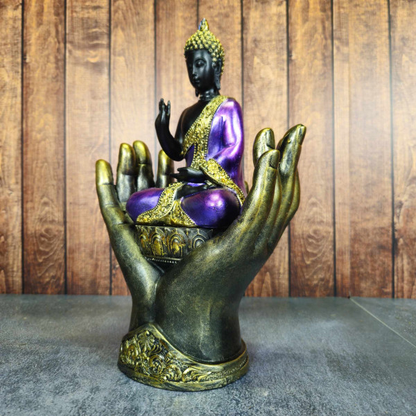 La statue "Méditation et rêve de Bouddha" embellissant un espace dédié à la relaxation