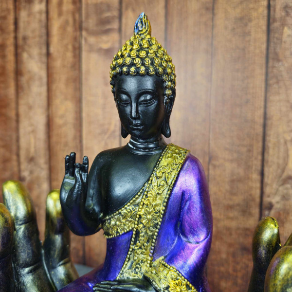 Vue rapprochée de la statue "Méditation et rêve de Bouddha" en résine naturelle de 30 cm