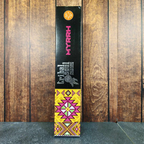 Encens Tribal Soul Myrrhe présenté dans sa boîte traditionnelle