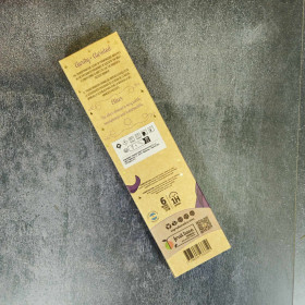 Rituel zen du soir avec l’encens pour la clarté mentale et la guérison émotionnelle