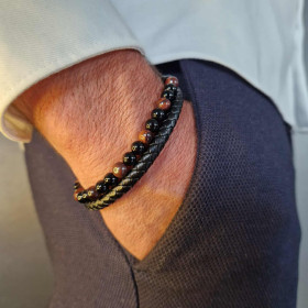 Bracelet artisanal en cuir noir tressé et perles d’Œil de Taureau & Onyx – bijou masculin raffiné et puissant
