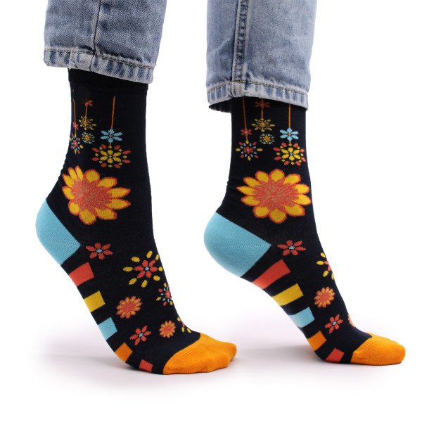 Harmonie au bout des pieds – Des chaussettes en bambou douces et respirantes, décorées d’un mandala symbole de sérénité